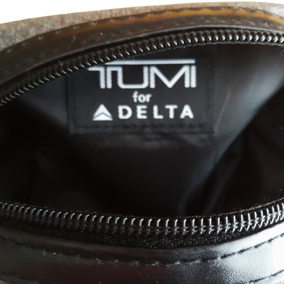 Tumi Travel Pouch Bag - Picture 10 of 10